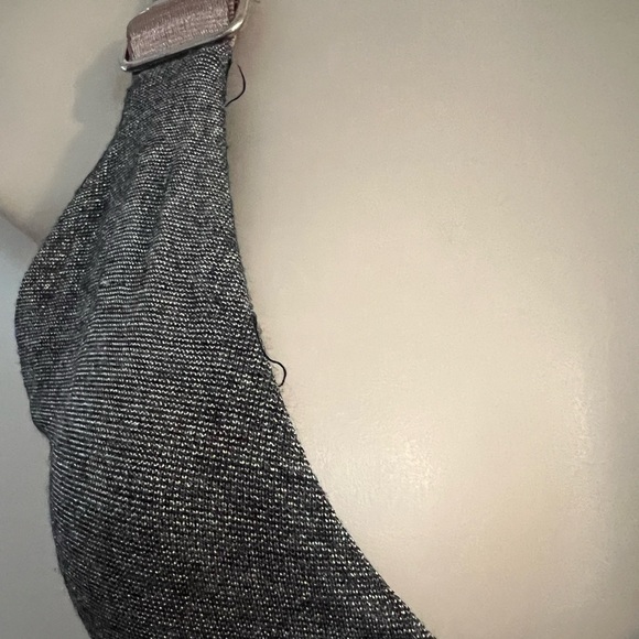 Cutout One piece - Picture 6 of 12